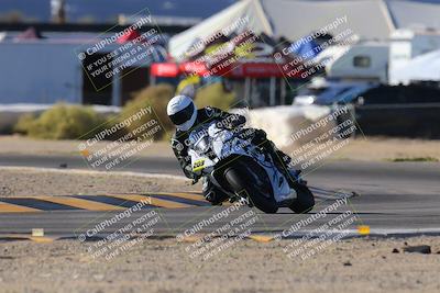 media/Dec-17-2023-CVMA (Sun) [[bf0c04832d]]/Race 2 Amateur Supersport Open/